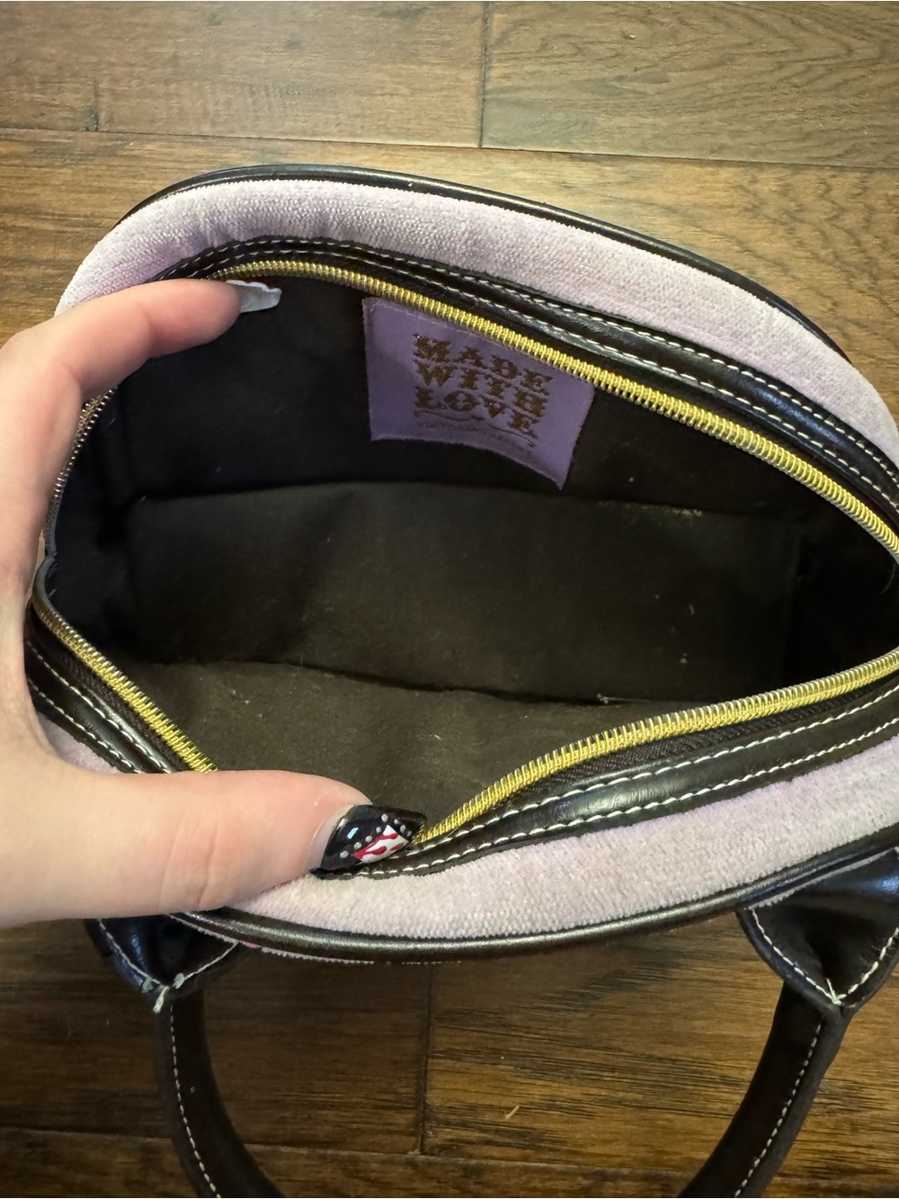 Victoria’s Secret Y2K Vintage light purple pink velvet mini handbag - Picture 3 of 4